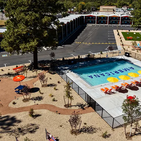 Americana Motor Hotel