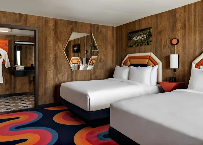 Hotel Americana Motor In Near Nau & Downtown Flagstaff