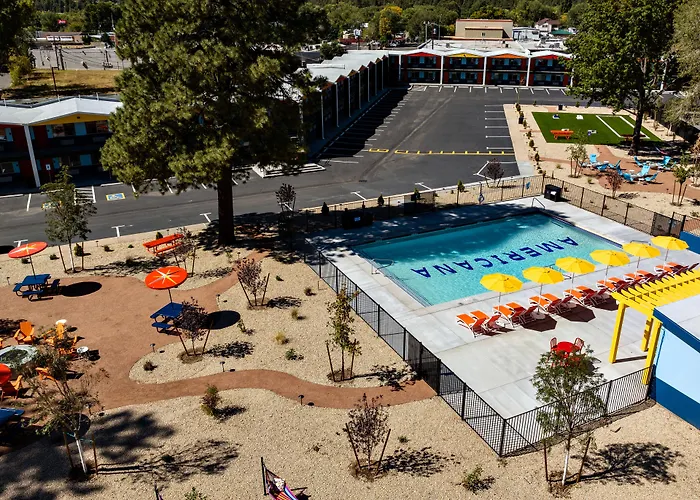 Hotel Americana Motor In Near Nau & Downtown